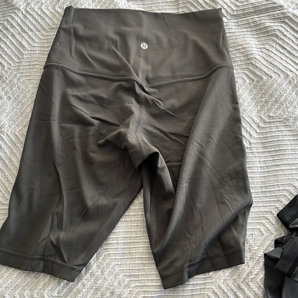 Align High-Rise Short 8" - Gray - Picture 4 of 4